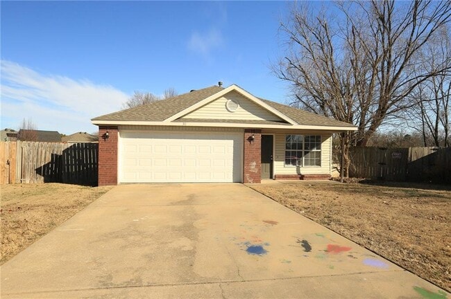 Photo - 50 Cheryl Cir