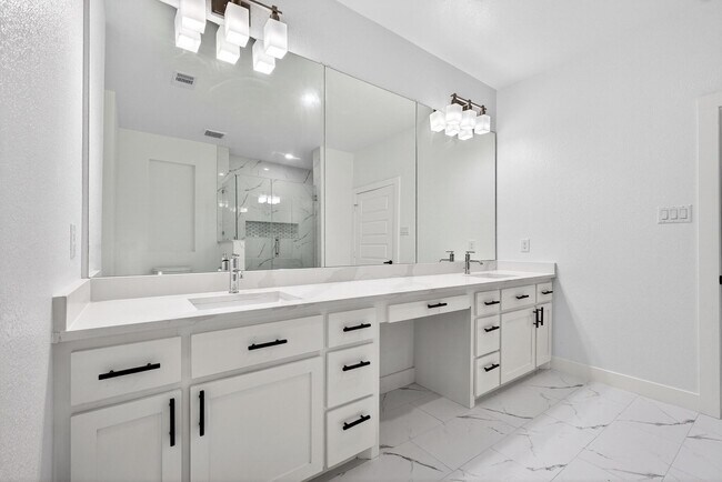 Photo - 3411 Nance St