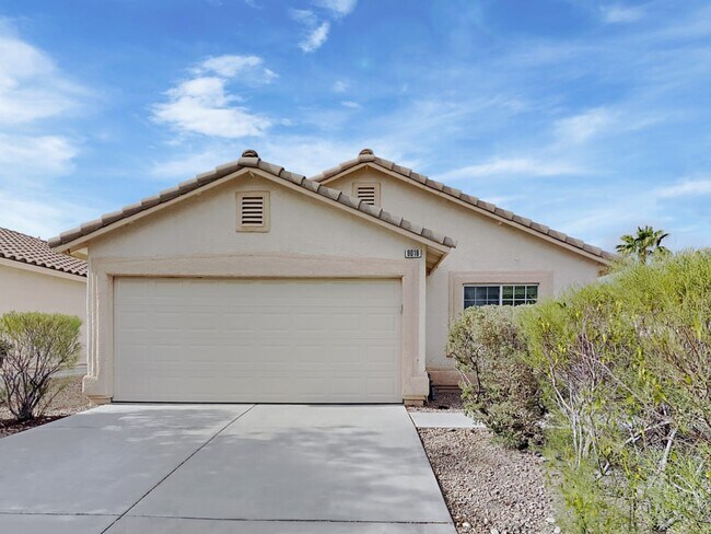 9016 Iron Hitch Ave - 9016 Iron Hitch Ave House