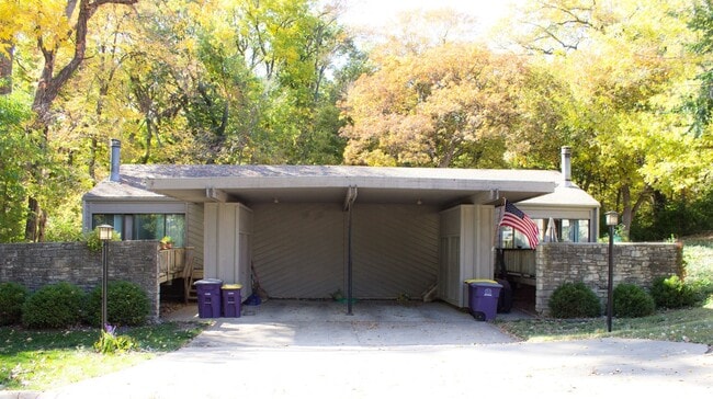 Old Brush Creek Exterior