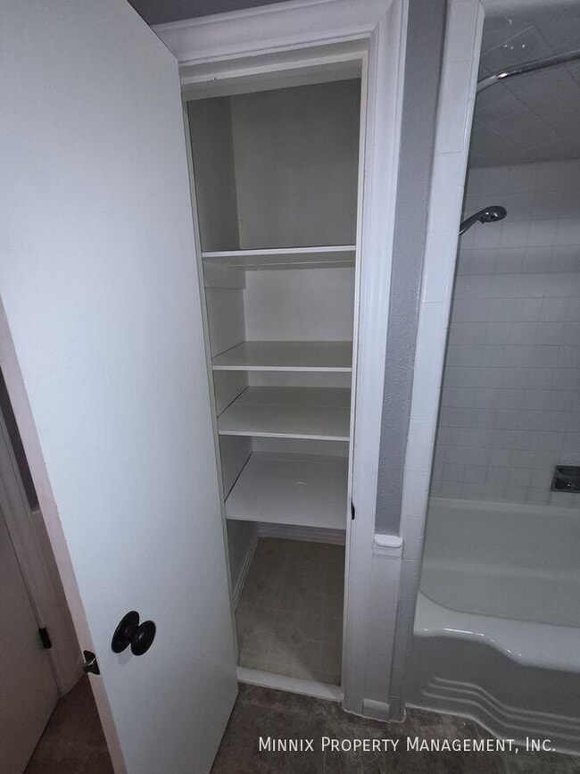 Photo - 3719 Julie Dr