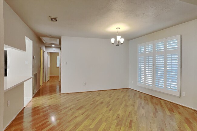 Photo - 20 Early Dawn Ct