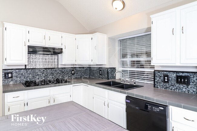 Photo - 2210 Stillwater Dr