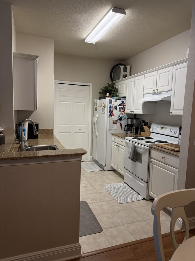 Photo - 1300 Eastern Pecan Pl