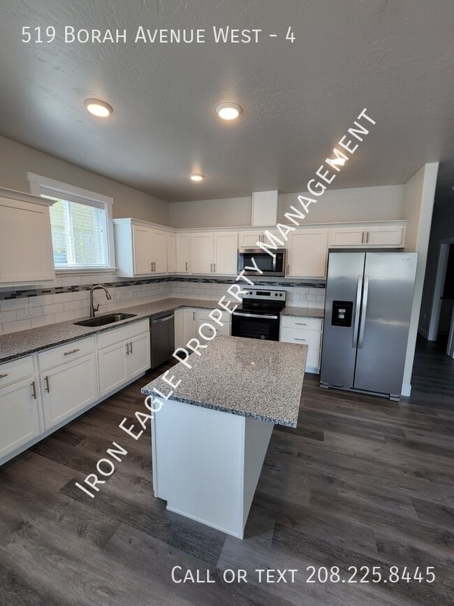 Photo - 519 Borah Ave W