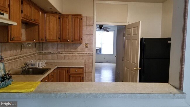 Photo - 3401 N Front St