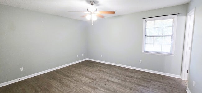 Photo - 627 Windhaven Dr