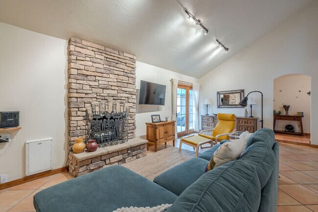 2112 N Squire Ave Unit SI ID1570268P