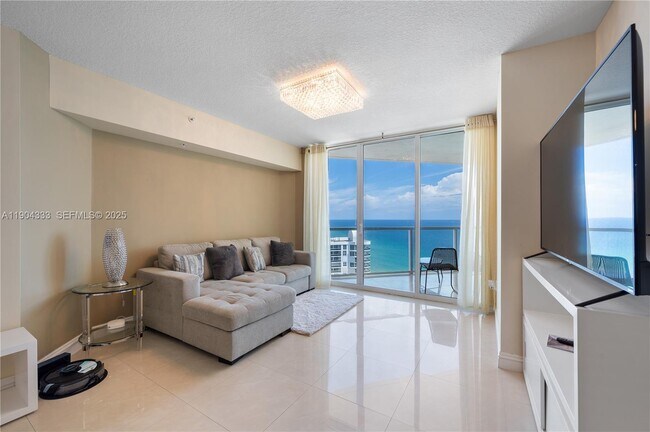 Building Photo - 16699 Collins Ave Unit 3305