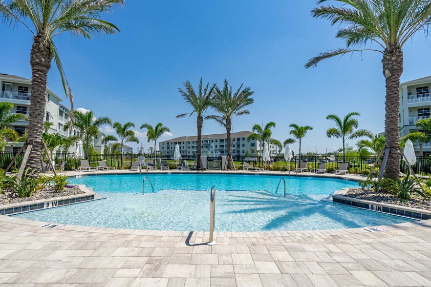 The Palms at Cape Coral apartments — community photo
