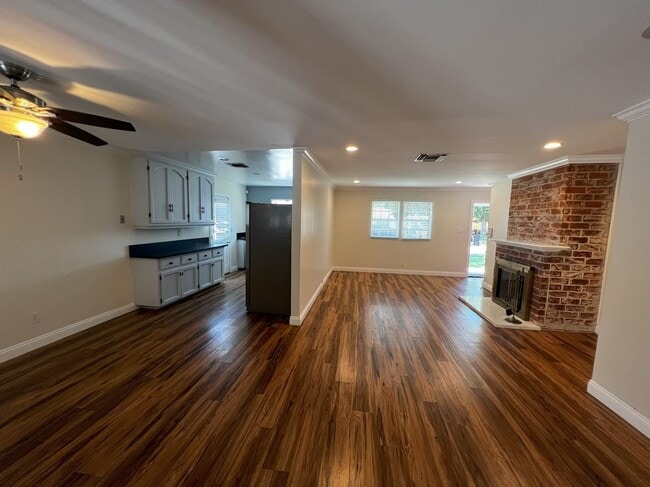 Photo - 7900 Shoshone Ave