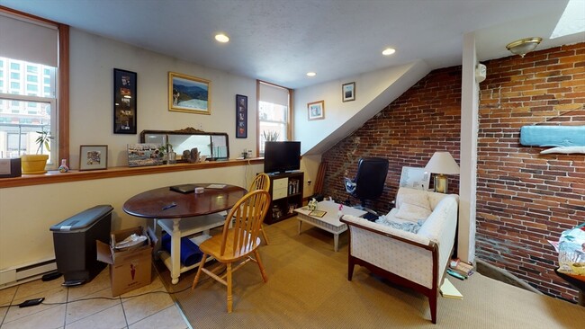 Photo - 97 Hudson St Unit 4