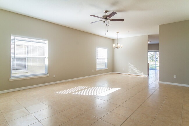 Photo - 322 Fieldstream W Blvd