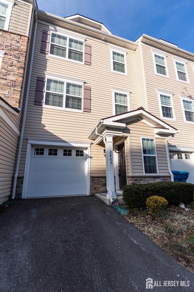 Photo - 2002 John Deere Ln