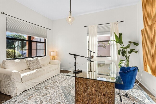 Photo - 3063 Hudson Ter