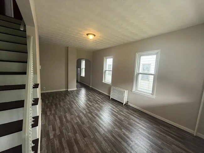 Photo - 790 W Main St