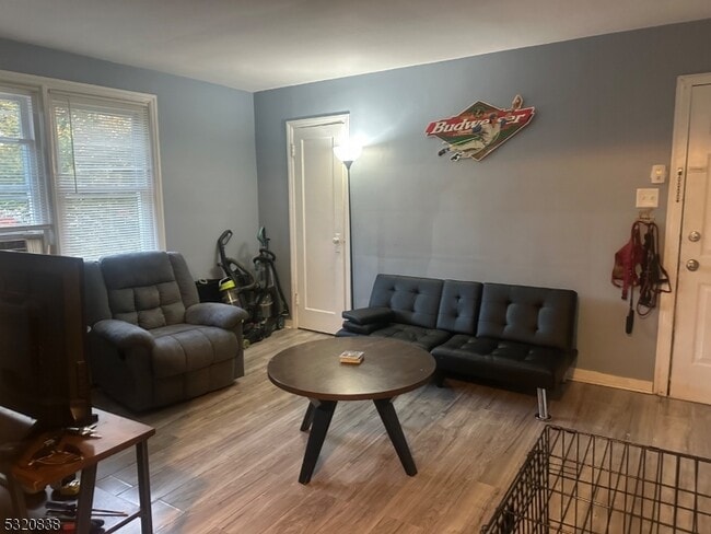 Photo - 19 Carpenter Terrace N