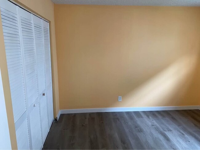 Photo - 6201 SW 37th St Unidad Westwood Condo