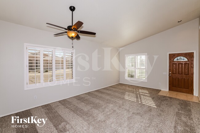 Photo - 1102 W Monte Cristo Ave