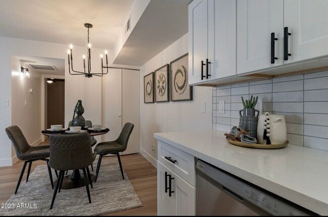 Photo - 4608 W Maryland Ave Unidad 214