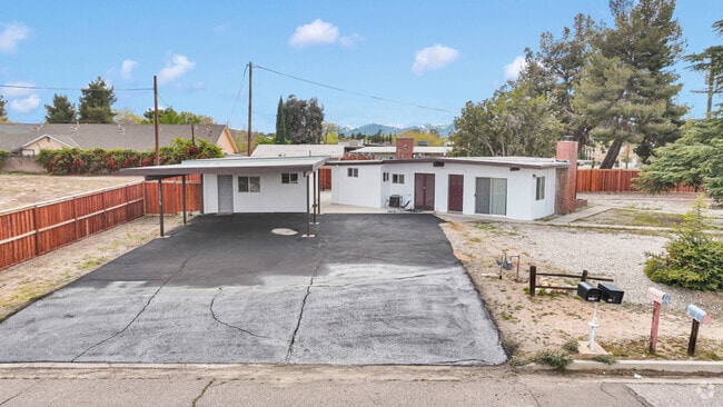 Building Photo - 17637 Sultana St Rental