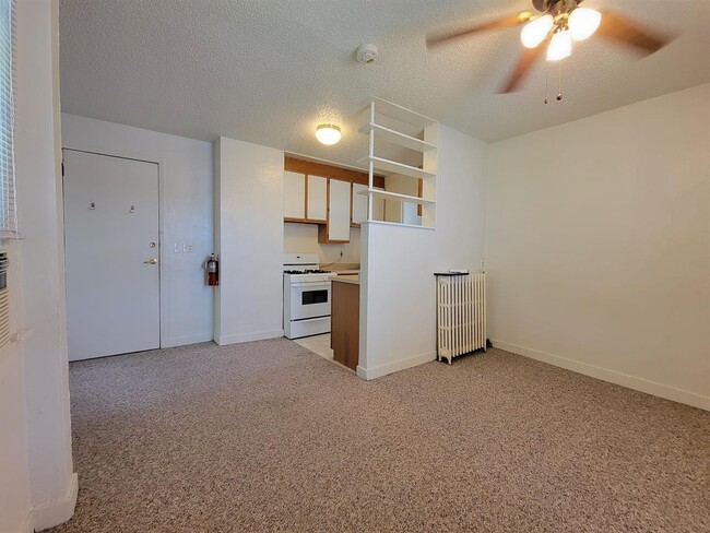 Photo - 620 Bowery St Unit 2