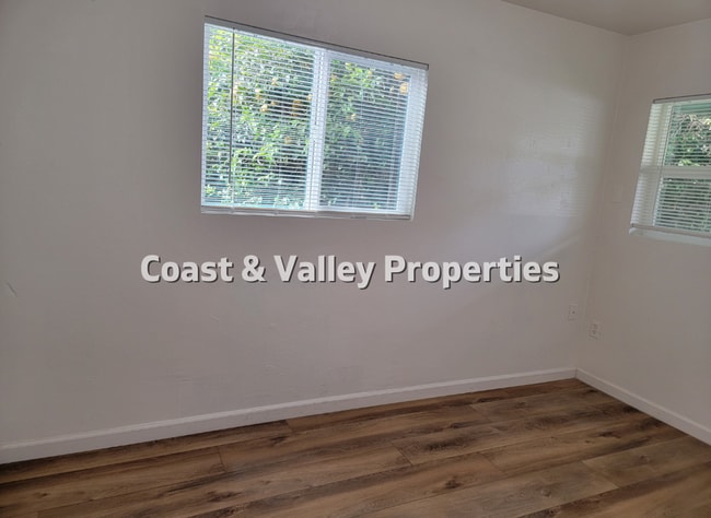 Photo - 2BD HOUSE IN HOLLISTER FOR RENT