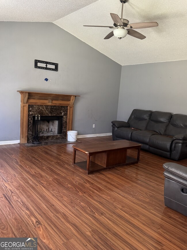 Photo - 1579 Madison Ct