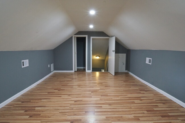 Photo - 910 N Evergreen St