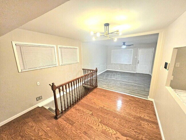 Photo - 241 Grampian Rd