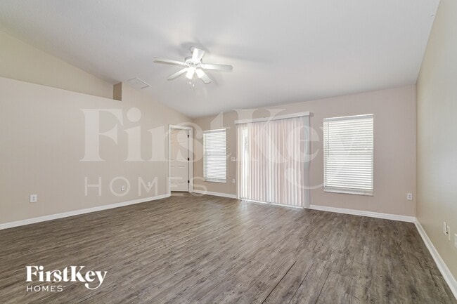 Photo - 4717 Huron Bay Cir