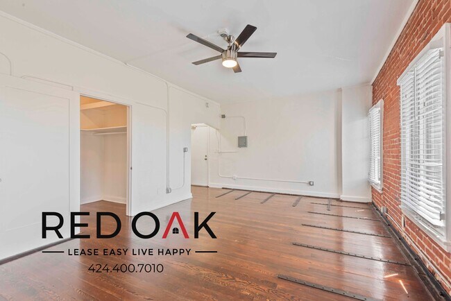 Photo - 854 S Oxford Ave Condo Unit 501