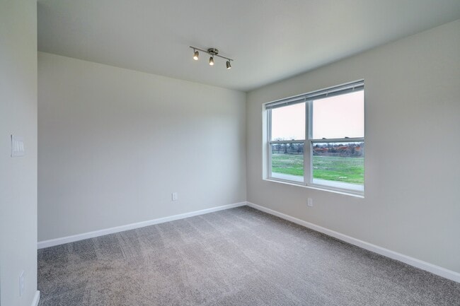 Photo - 155 Plez Morgan Dr Unidad 6C