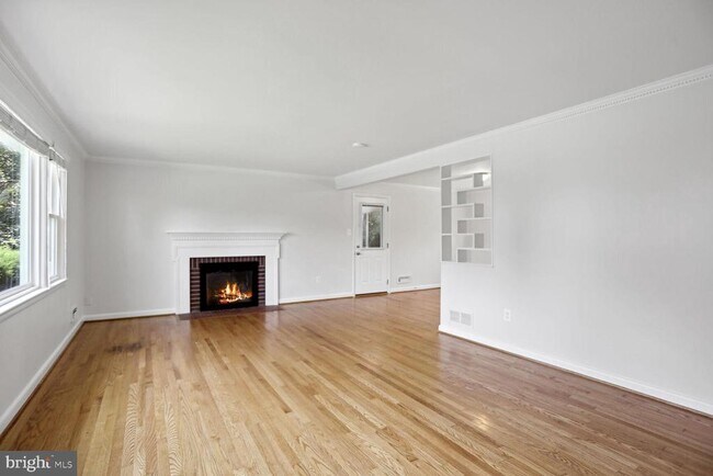 Photo - 3420 N Glebe Rd