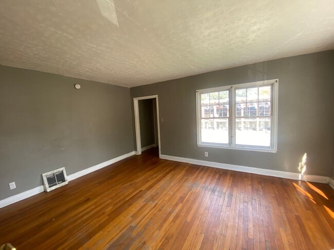 Photo - 607 W Freeman St