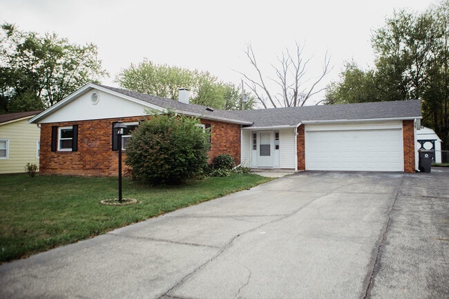 Building Photo - 720 S Parkway Dr
