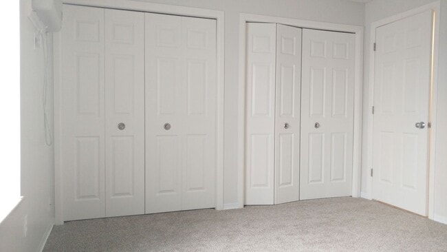 Photo - Victoria Inn Apts