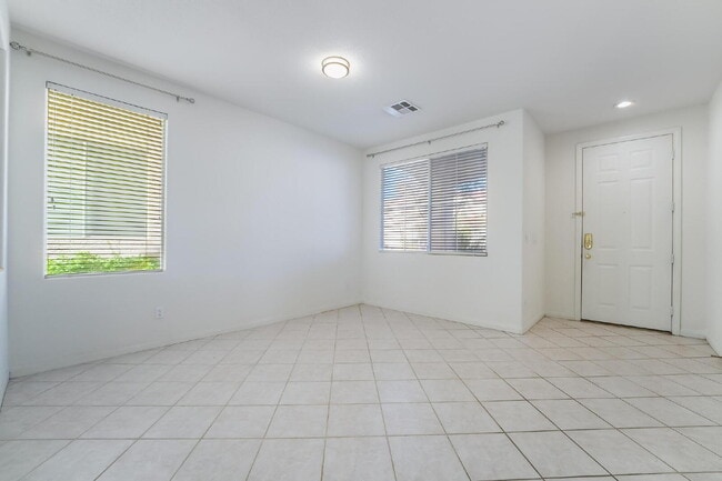 Photo - 4 bedroom, 2.5 bathroom, Summerlin Home, Low Maintenance Yard