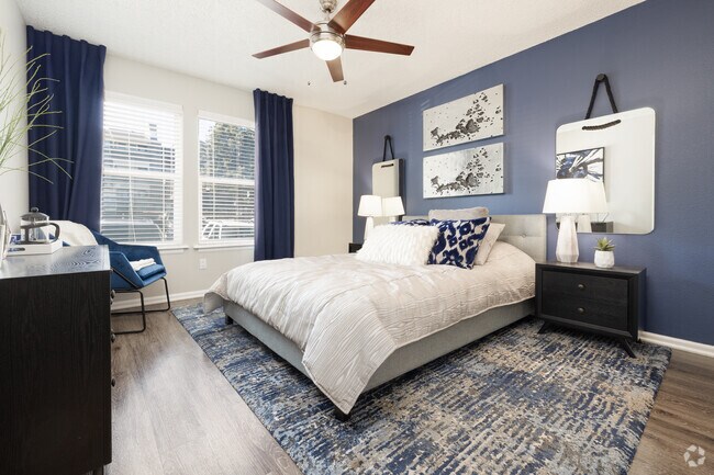 1BR, 1BA - 685SF - Bedroom