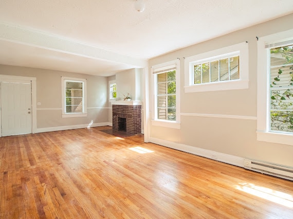 Photo - 1521 Graymont Ave W
