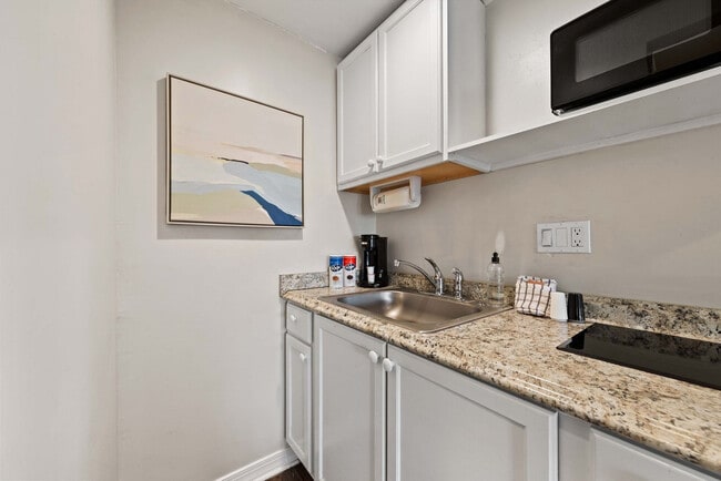 Photo - 110 Eglin Pkwy SE Unit SI ID1502058P