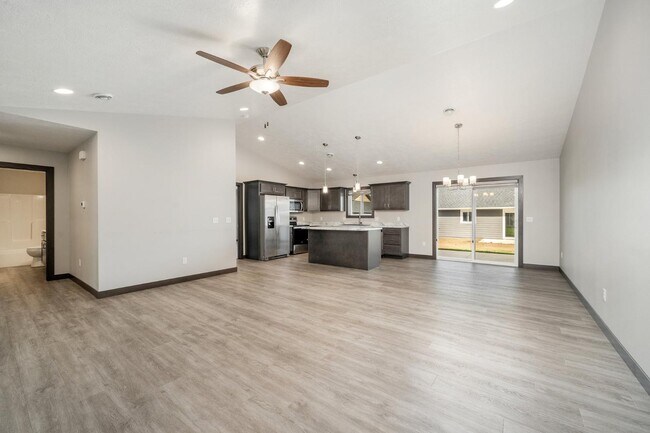 Photo - 4509 W 35th St N