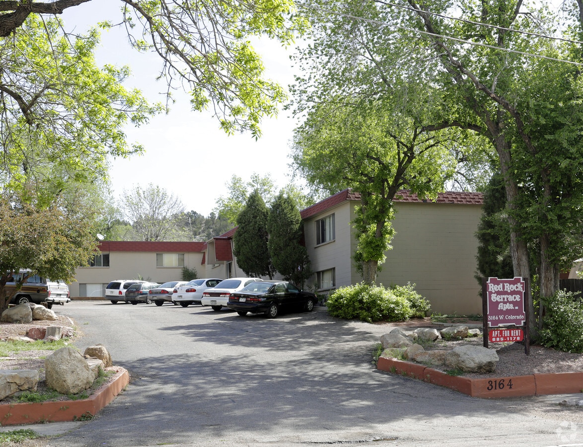 Red Rocks Terrace Apartments - Red Rocks Terrace Apartments