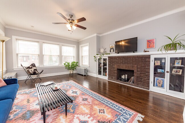 Photo - 4014 W Nelson St Unit 1