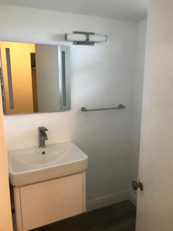 Photo - 1401 NE 191st St