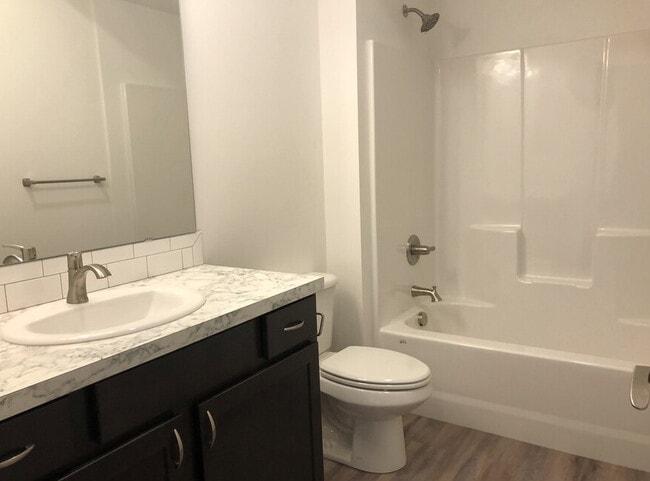 Photo - 1513 E Street