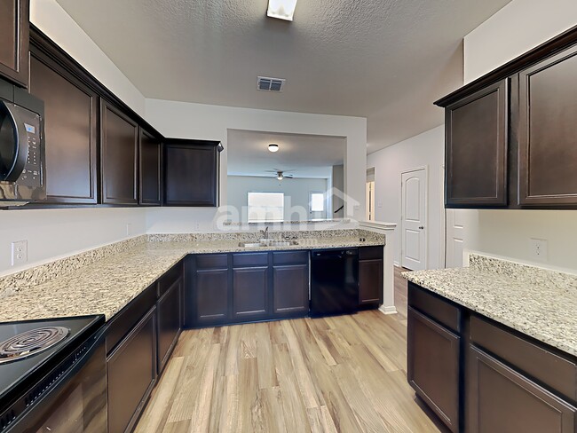 Photo - 12250 Commander Dr