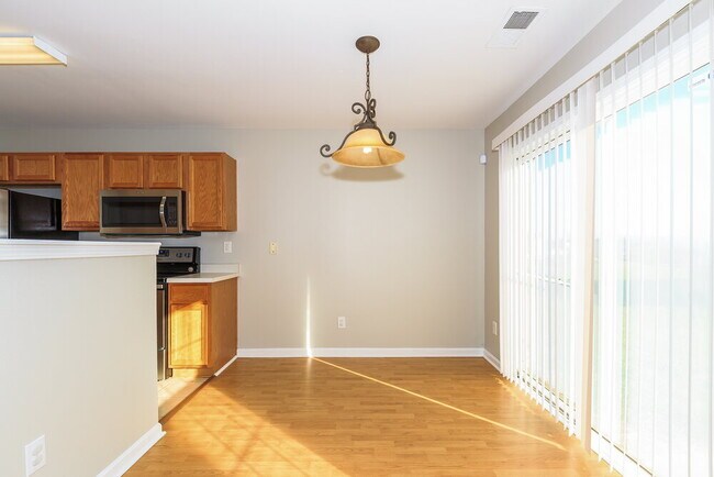 Photo - 10305 Green Hedge Ave