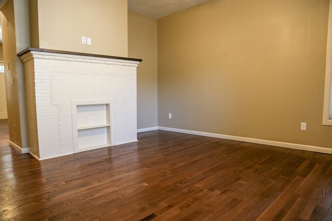 Photo - 512 S Main Ave