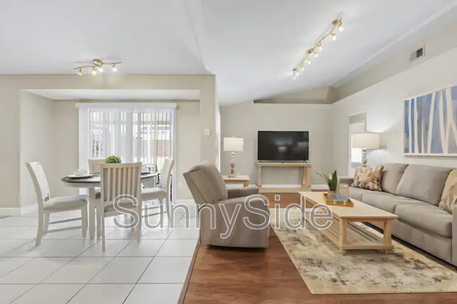 Photo - 820 Briargrove Ave